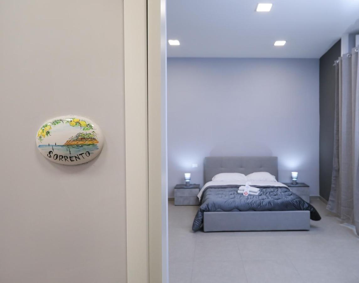 Residenza Esposito Economy Rooms Neapel Exterior foto