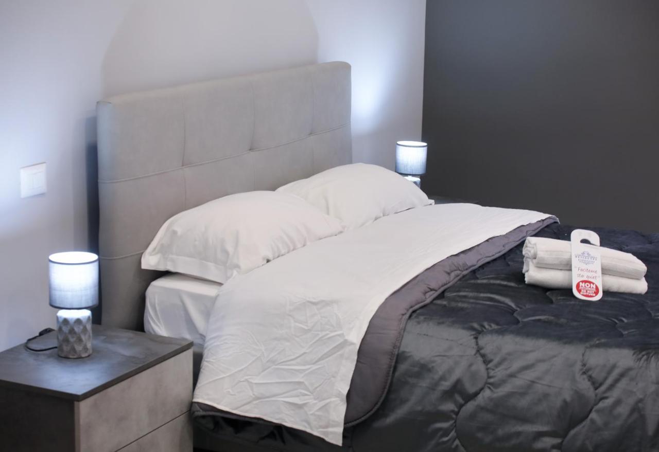 Residenza Esposito Economy Rooms Neapel Exterior foto